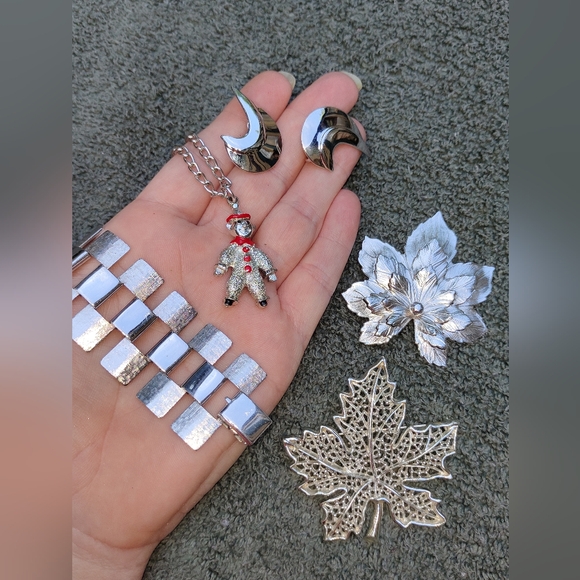 Sarah Coventry Jewelry Lot - Picture 2 of 5